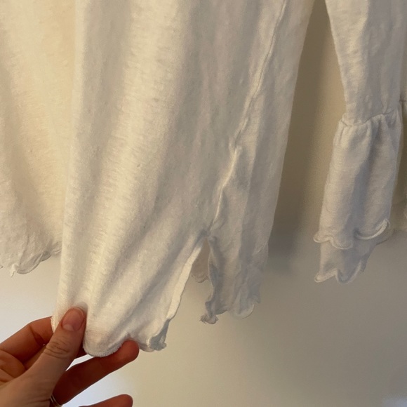 Frame • White Linen scalloped bell sleeve blouse size medium - Picture 6 of 8